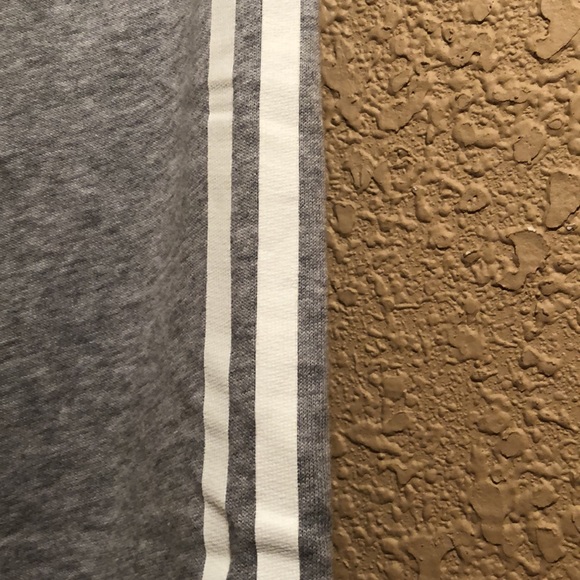 NWT Victoria’s Secret Angel Capri Joggers. Super soft & cute. VS Angel logo. - Picture 5 of 9